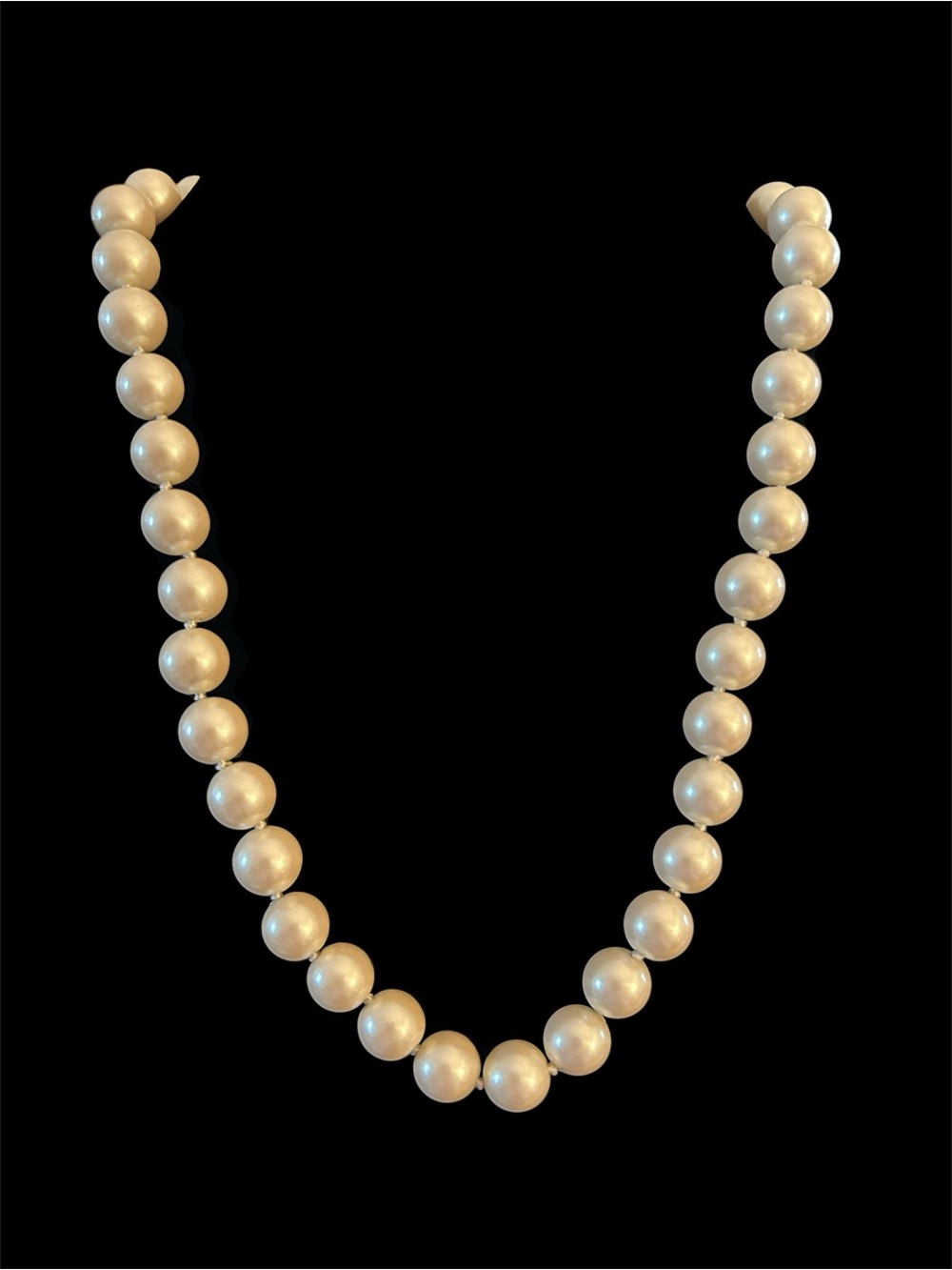Classic CAROLEE Faux Pearl Large Bead Necklace in Cream - 17.5” including Ext.